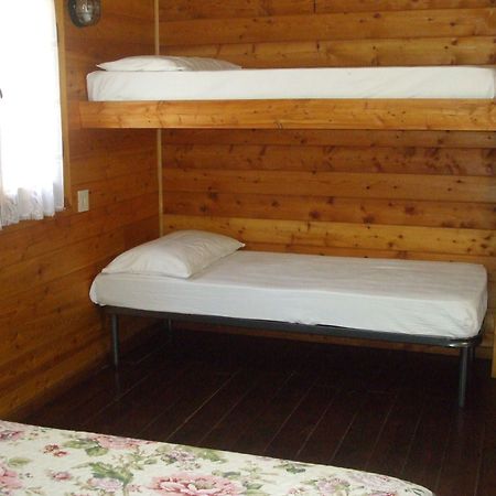 Camping Azzurro Bracciano  Exteriör bild